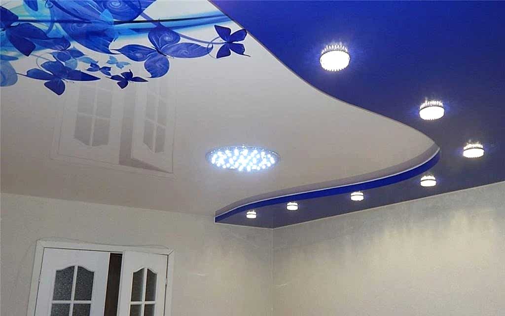 Двухуровневый натяжной потолок с фотопечатью 20,2 кв.м.