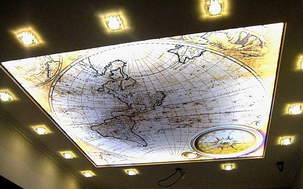 Натяжной потолок "Дабл вижн" в офисе 6,25 м2