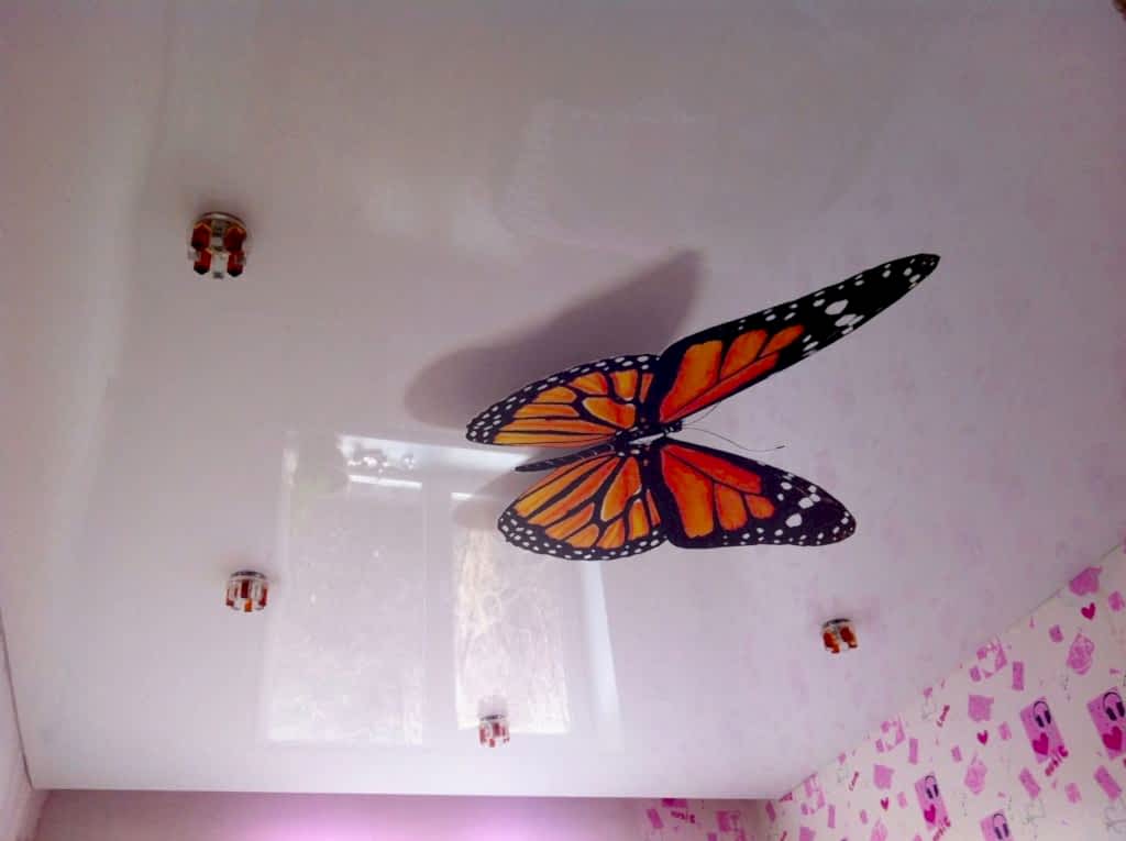 Натяжной потолок с фотопечатью в детской 15,3 кв.м.