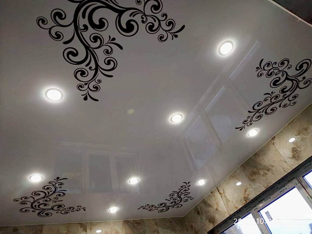 Натяжной потолок с фотопечатью