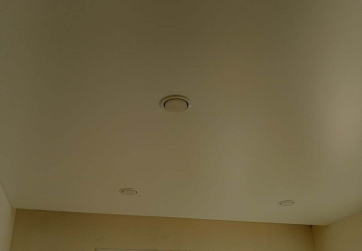 Натяжной потолок в спальне 14 кв.м.